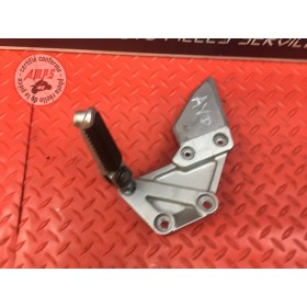 Platine repose pied droite 