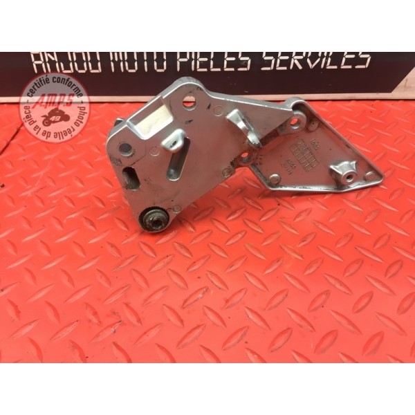 Platine repose pied droite 