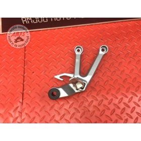 Platine repose pied passager droite 