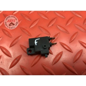 Contacteur de frein avant 