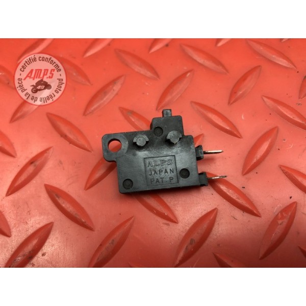 Contacteur de frein avant 