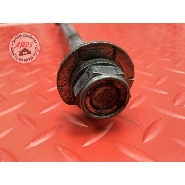 Axe de roue arriere 