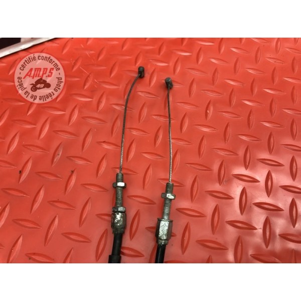 Cable d'accélérateur 