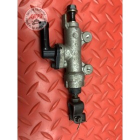 Maitre cylindre de frein arriere 