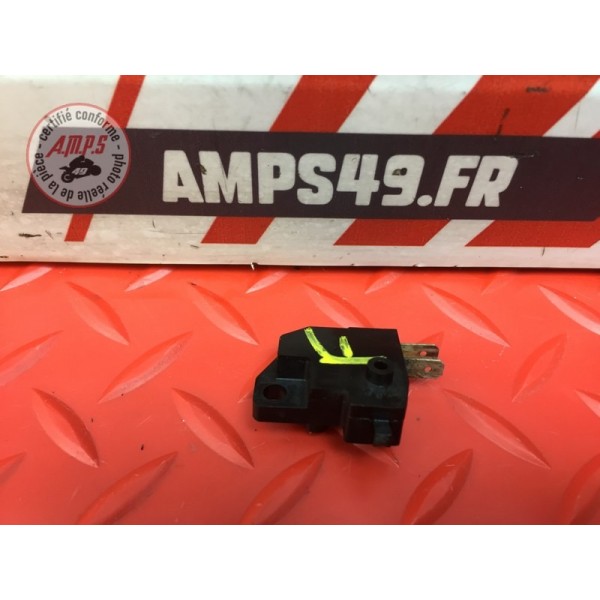 Contacteur de frein avant 