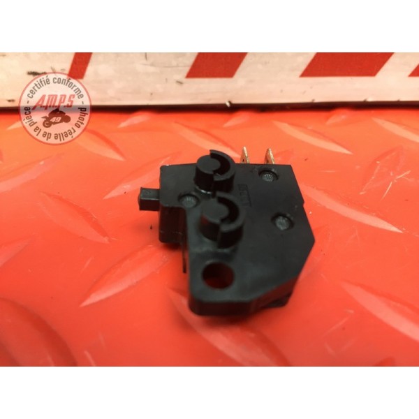 Contacteur de frein avant 