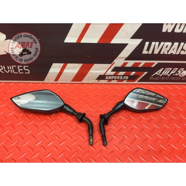 Paire de retroviseur adaptable 