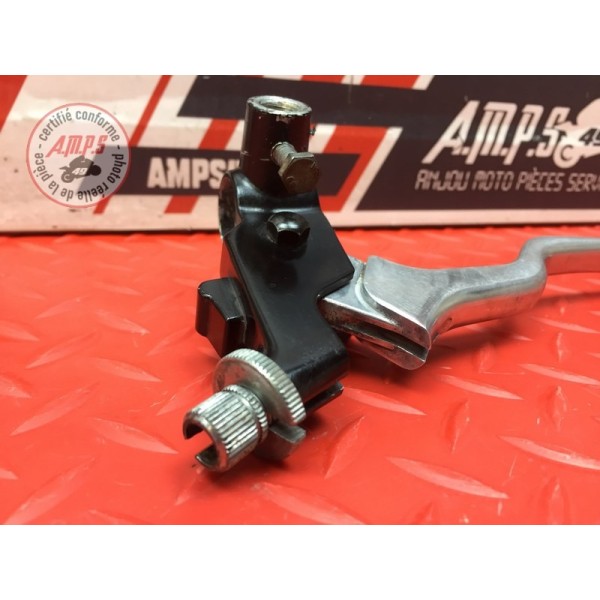 Cocotte d'embrayage avec levier 