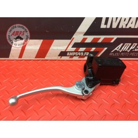 Maitre cylindre de frein avant 