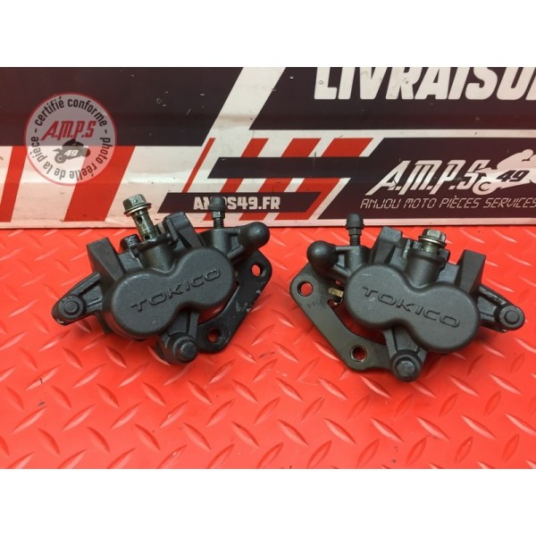 Paire d'étrier de frein avant