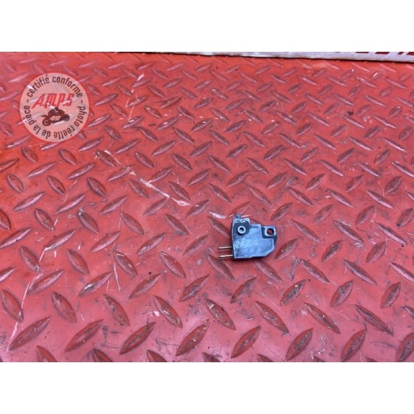 Contacteur de frein avant 