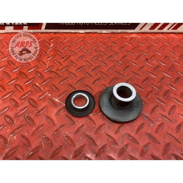 Entretoise de roue avant