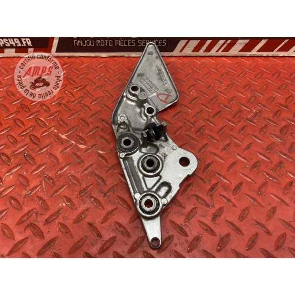 Platine repose pied droite 