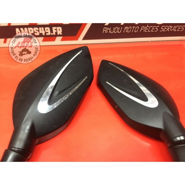 Paire de retroviseur adaptable 