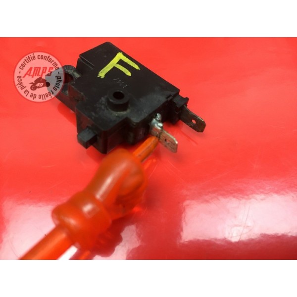 Contacteur de frein avant 