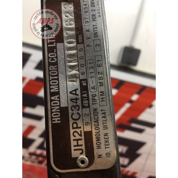 Cadre avec carte grise 