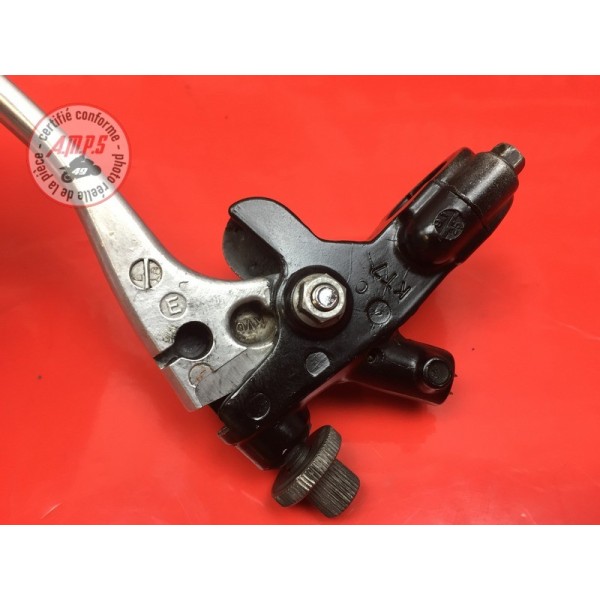 Cocotte d'embrayage avec levier 