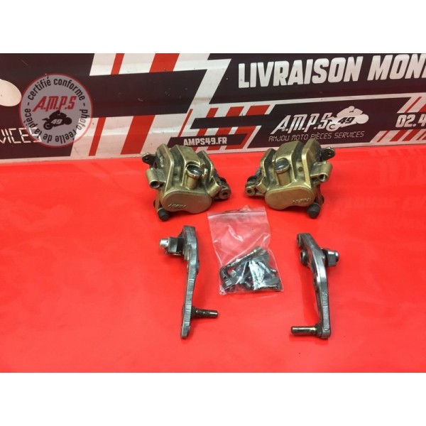 Paire d'étrier de frein avant