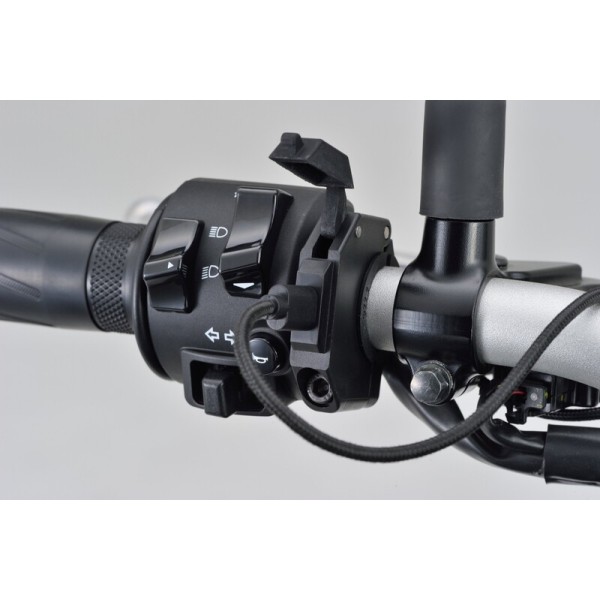 Alimentation USB type C DAYTONA Slim plastique - guidons Ø22,2/25,4