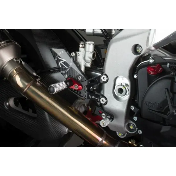 Commandes reculées fixes LIGHTECH sélection standard noir Aprilia RSV4