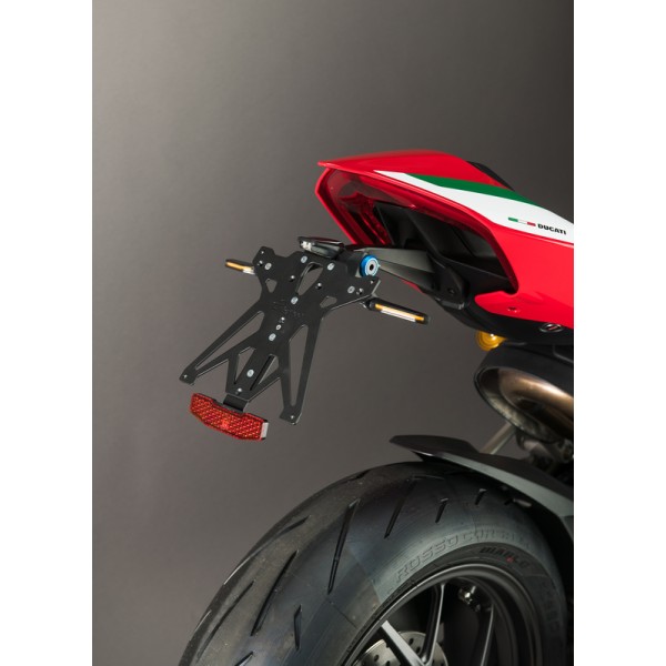 Kit support de plaque réglable LIGHTECH noir Ducati Panigale V4