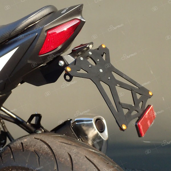Support de plaque LIGHTECH réglable noir Suzuki SV650
