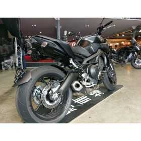 Support de plaque ACCESS DESIGN ''ras de roue'' noir Yamaha MT-09