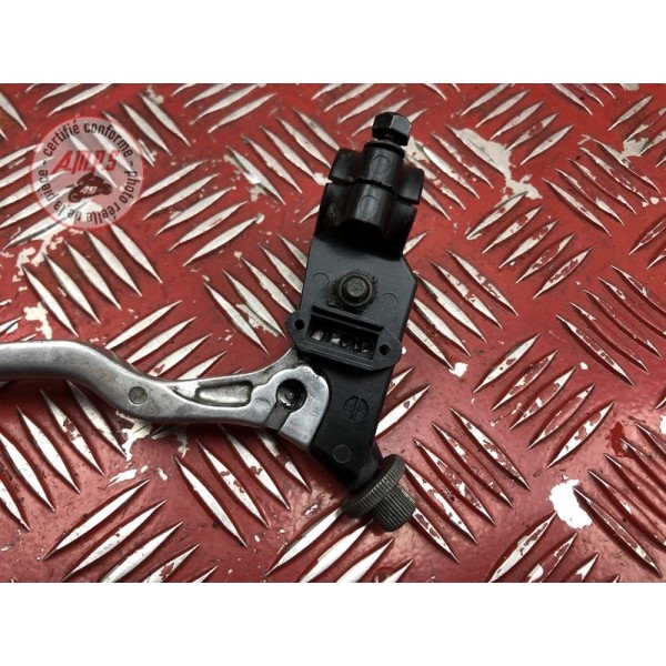 Cocotte d'embrayage avec levier 