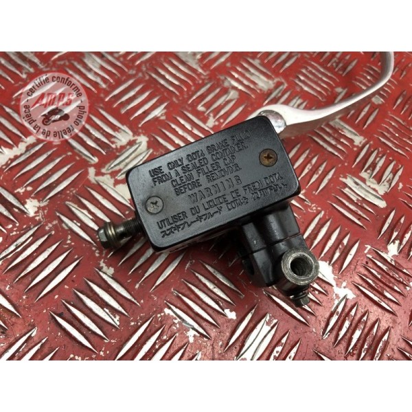 Maitre cylindre de frein avant 