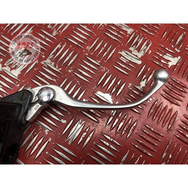 Maitre cylindre de frein avant 