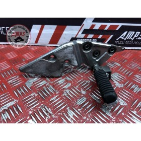 Platine repose pied droite 