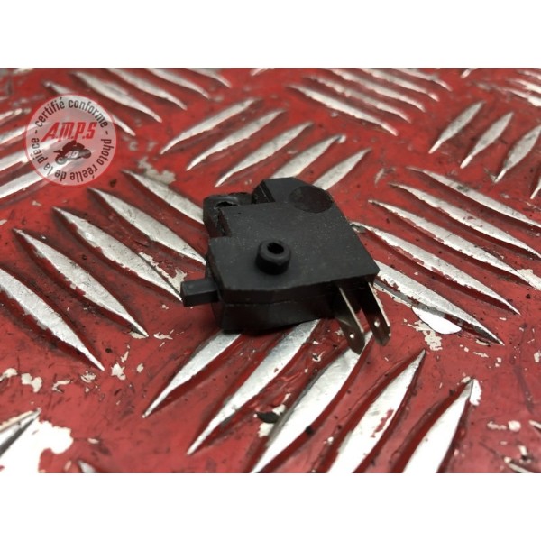 Contacteur de frein avant 