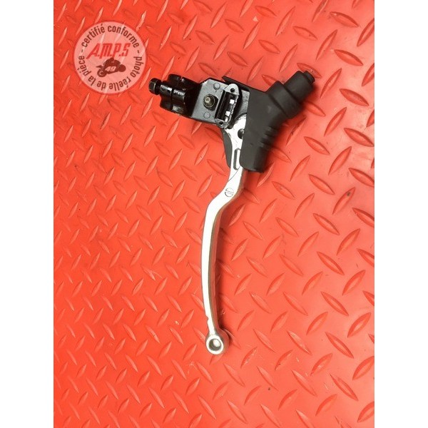 Cocotte d'embrayage avec levier 