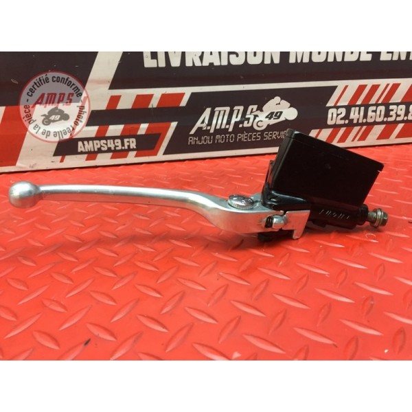 Maitre cylindre de frein avant 