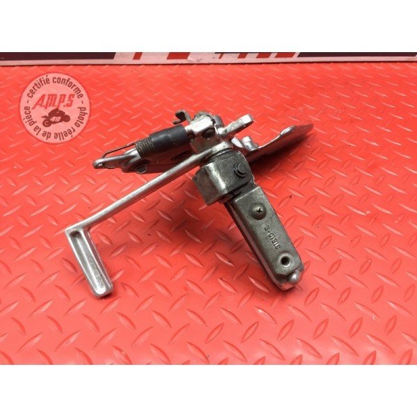 Platine repose pied droite 