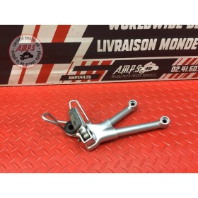 Platine repose pied passager droite 