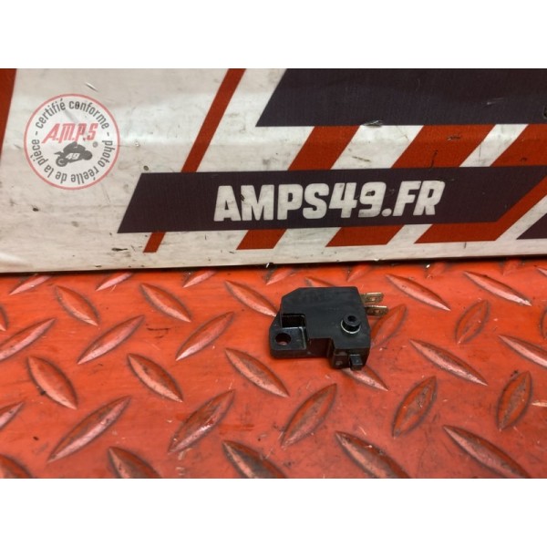 Contacteur de frein avant 