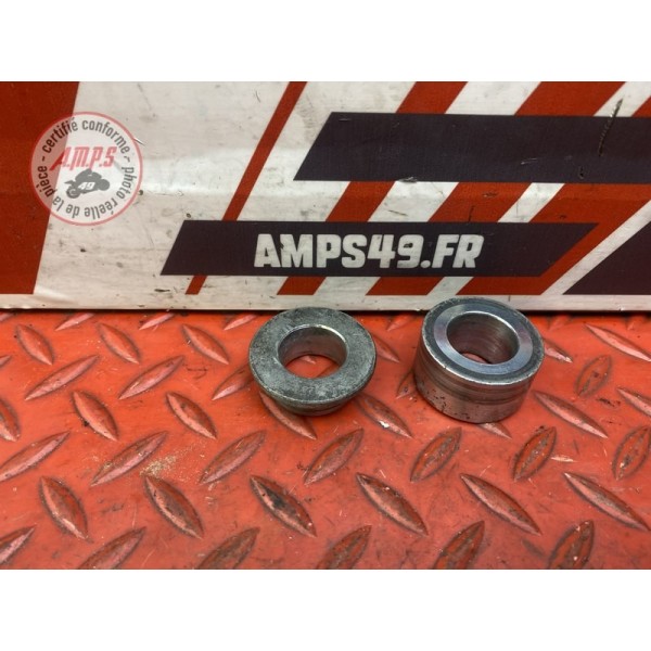 Entretoise d'axe de roue arriere