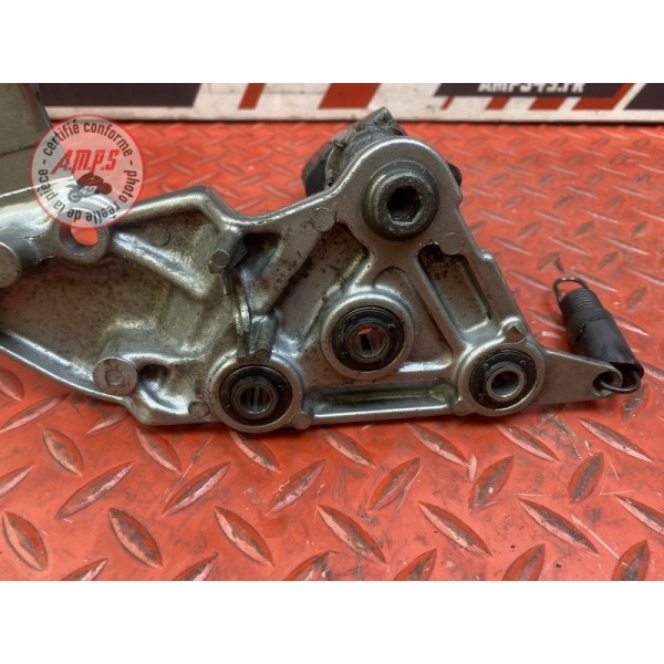 Platine repose pied droite 