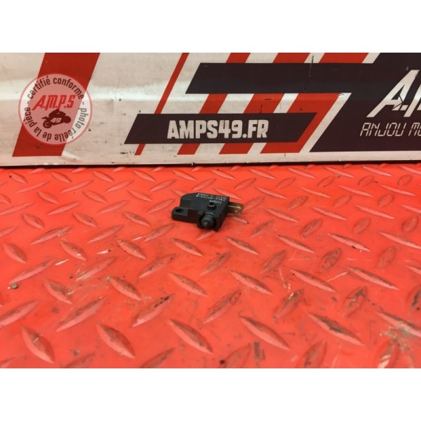 Contacteur de frein avant 