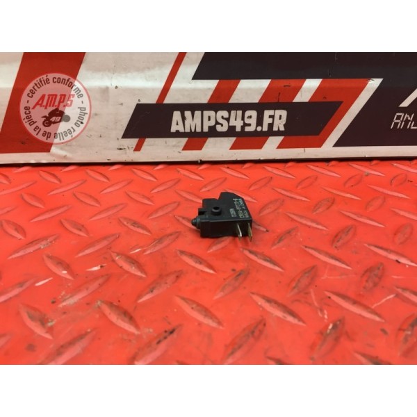 Contacteur de frein avant 