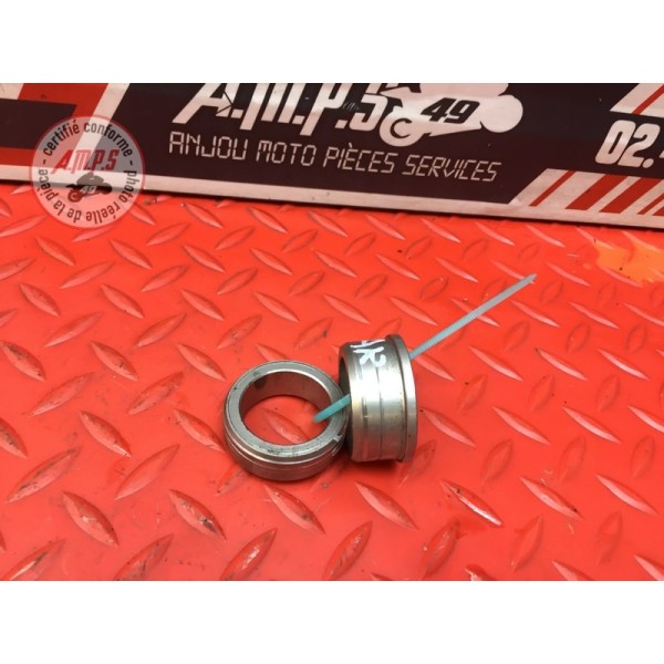 Entretoise d'axe de roue arriere 