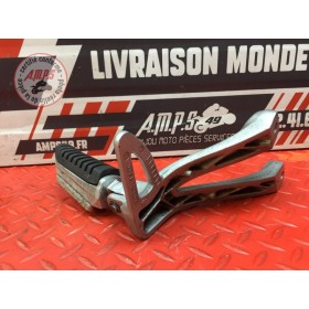 Platine repose pied passager gauche 