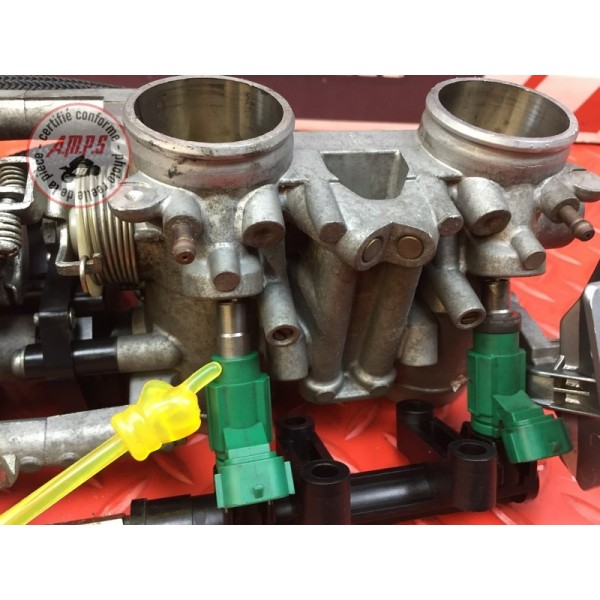 Rampe de carburateur 