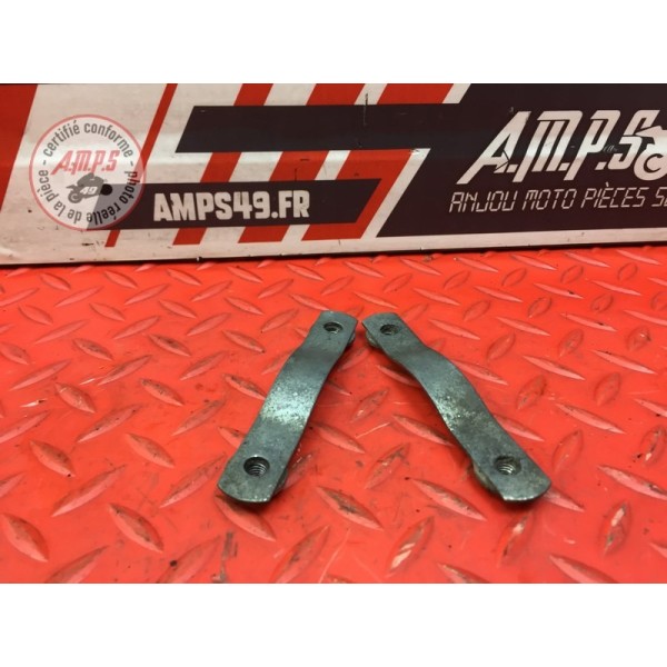 Support garde boue avant 