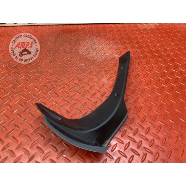 Cache plastique avant gauche 