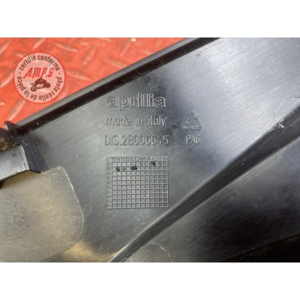 Cache plastique sous selle droit 