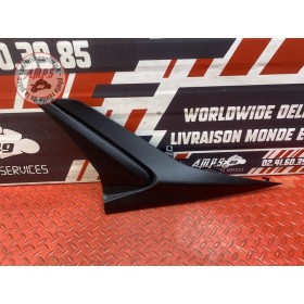 Cache plastique sous selle gauche 