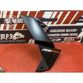 Cache sur flanc de carénage gauche 