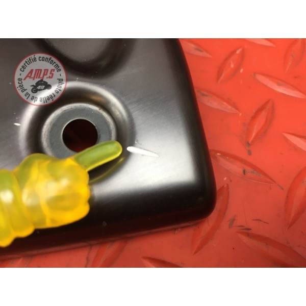 Ecope de radiateur droit 